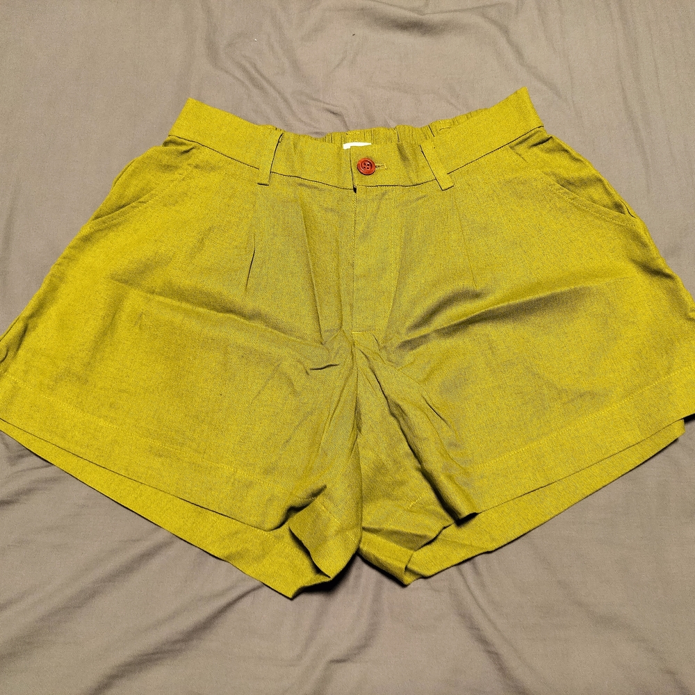 Pleated High Waist Linen/Cotton Shorts